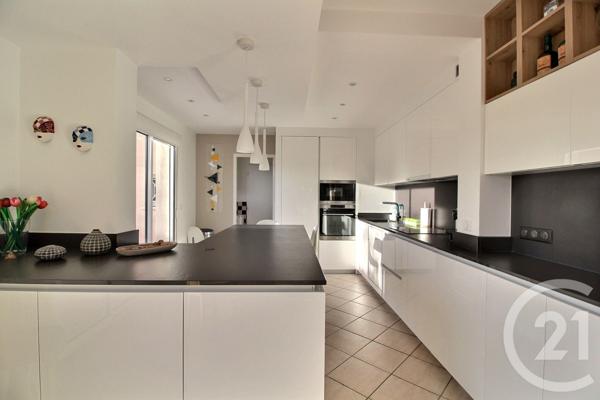 Maison à vendre  5 pièces - 153,35 m2 PESSAC - 33