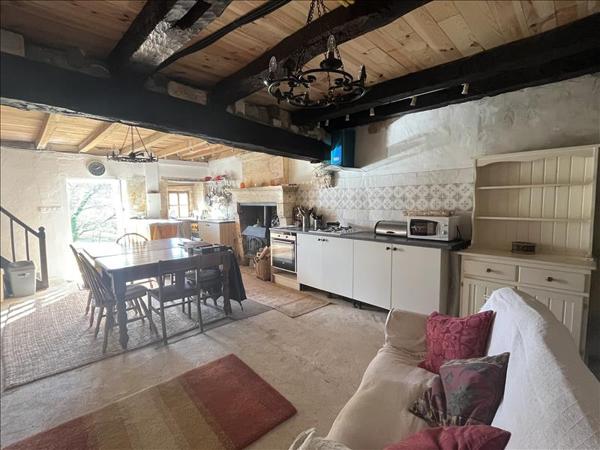 Maison à vendre |  Vieux-Mareuil |  2 pièces | 84 m²