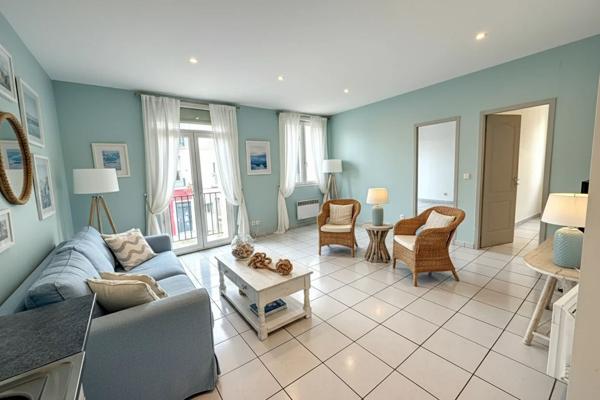 MEZE CENTRE, appartement T3 de 62 m² au premier étage