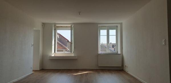 Grand appartement F3 COUSSEY