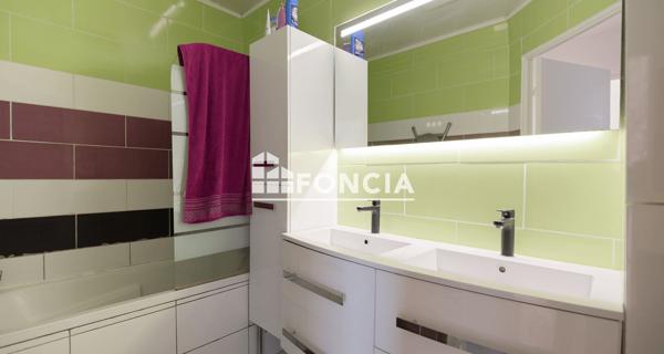 À vendre Appartement 4 pièces 92.76 m² - Evry 91000