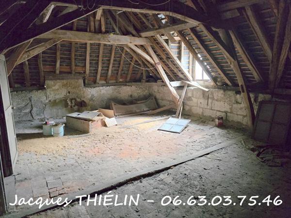 Immeuble à rénover hyper-centre VERNANTES