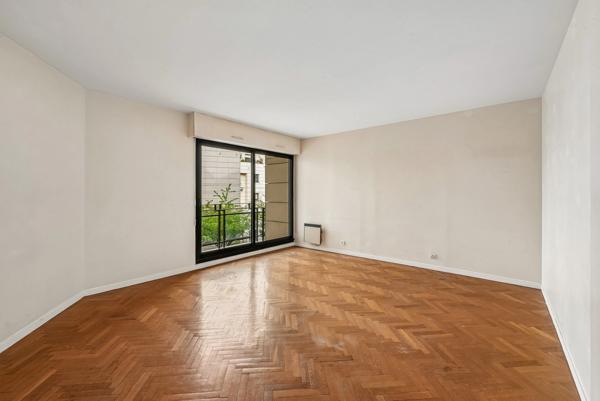 PARIS 15EME ARRONDISSEMENT (75)- PARC ANDRE CITROEN - 2 PIÈCES DE 50,25 m2 LOI CARREZ AVEC BALCON, PARKING ET CAVE – PRIX DE VENTE 540 000 € HONORAIRES D’AGENCE INCLUS