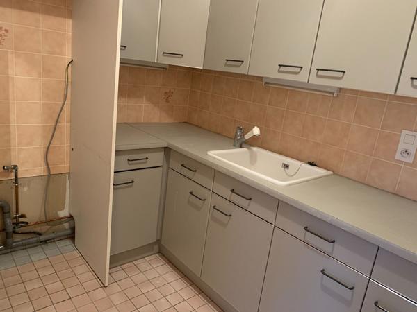 BEL APPARTEMENT DANS RESIDENCE AVEC ASCENSEUR 4 PIECES 100M2