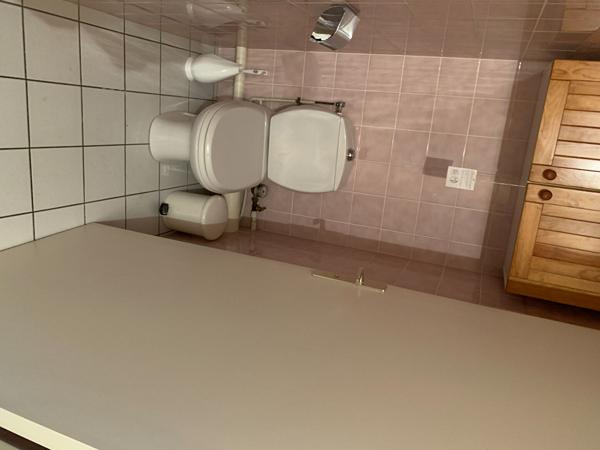 BEL APPARTEMENT DANS RESIDENCE AVEC ASCENSEUR 4 PIECES 100M2