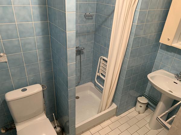 BEL APPARTEMENT DANS RESIDENCE AVEC ASCENSEUR 4 PIECES 100M2