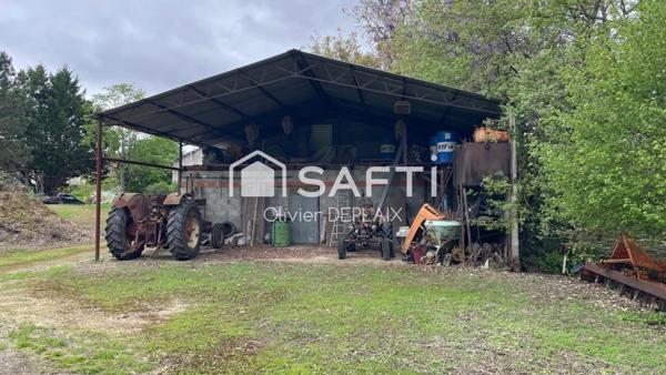 Maison à Rénover 110m² - Nérac - 3 Chambres, Terrain 6.4ha, Étang, Forêt.