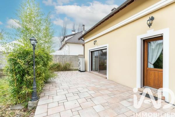 Maison à vendre 10 pièces 217 m² Brétigny-sur-Orge