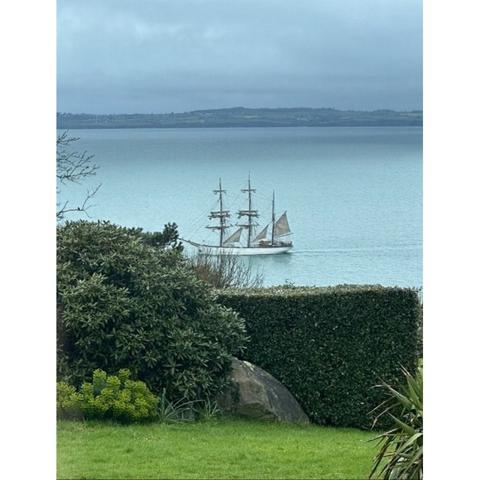 VILLA 29100 DOUARNENEZ accès mer direct