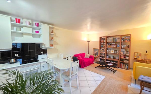 Maison à vendre    5 pièces • 79 m2 Houilles