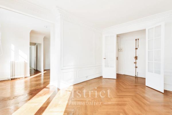 # Appartement – 73m² – Paris 4ème