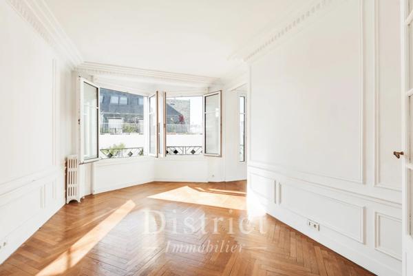 # Appartement – 73m² – Paris 4ème