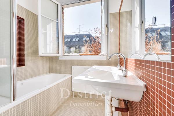 # Appartement – 73m² – Paris 4ème