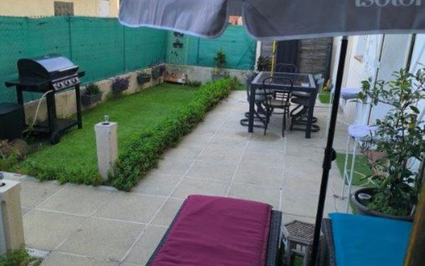 Appartement à louer    3 pièces • 66,42 m2 Toulon