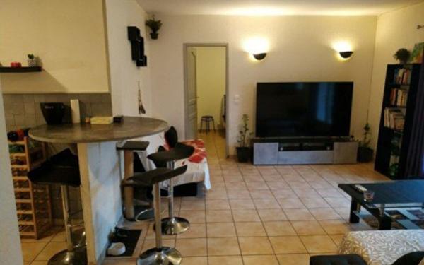 Appartement à louer    3 pièces • 66,42 m2 Toulon