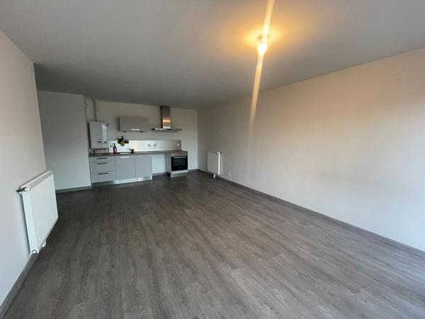 A vendre à Vannes appartement deux chambres places de parking