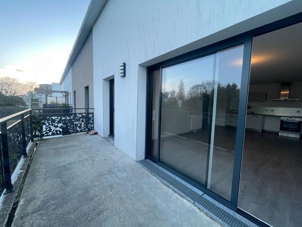 A vendre à Vannes appartement deux chambres places de parking