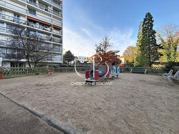 Appartement Villejuif 4 pièce(s) 86.36 m2 avec parking et cave