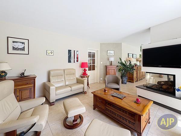 Vente maison Challans : 660 000 € - AJP Immobilier Challans