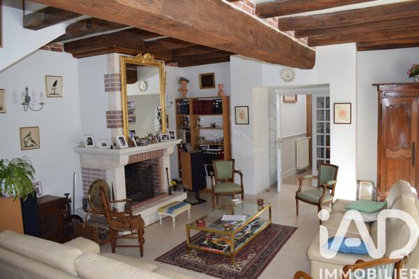 Maison à vendre 8 pièces 231 m² Saint-Hilaire-Saint-Mesmin