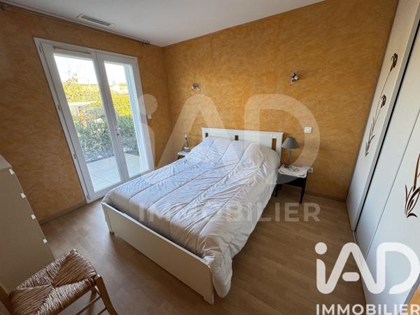 Maison à vendre 4 pièces 98 m² Saint-Julien-les-Rosiers
