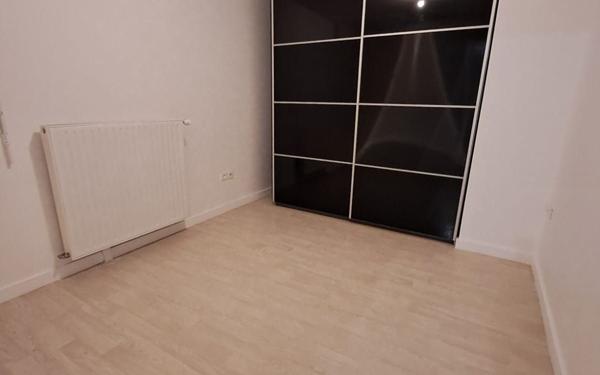 Appartement à louer    2 pièces •  Neuilly-sur-Marne