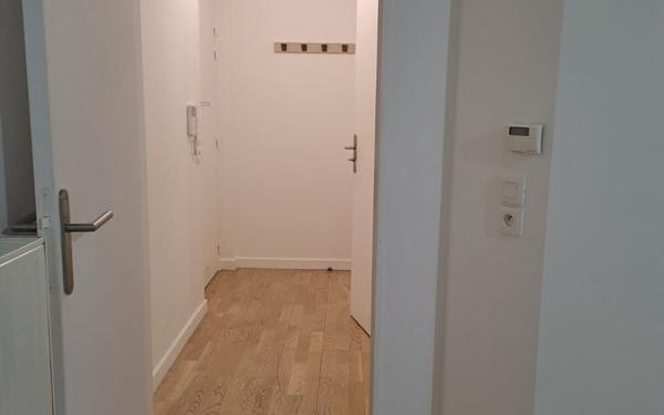Appartement à louer    2 pièces •  Neuilly-sur-Marne