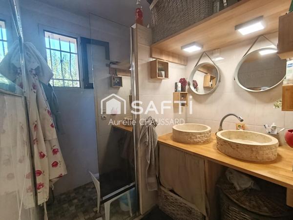 Maison 2 chambres garage jardin piscine