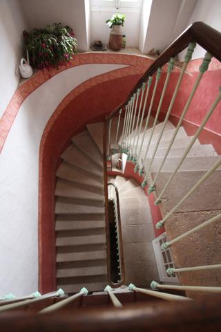 Saint-Affrique (12400) demeure historique, chambres et table d’hôtes, domaine de 6ha, avec piscine