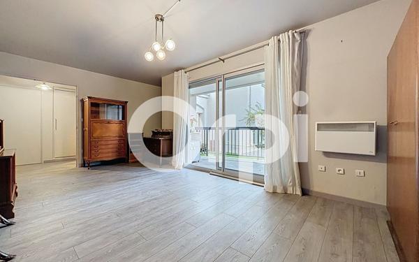 Appartement à vendre    1 pièce • 37,74 m2 Bourg-la-Reine