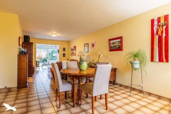 Maison à vendre |  Saint-Étienne-de-Montluc |  6 pièces | 130 m²
