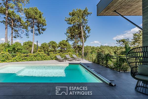 Propriété d’architecte confidentielle en lisière de forêt du Golf
