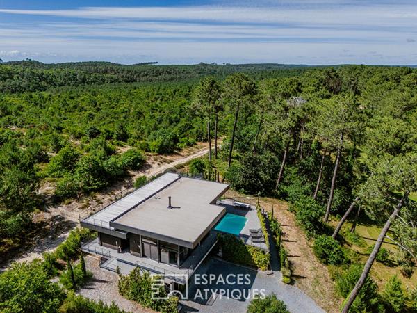 Propriété d’architecte confidentielle en lisière de forêt du Golf