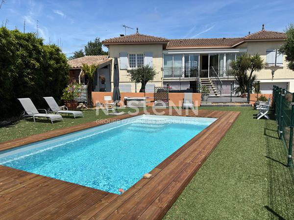 A VENDRE - Maison 4 chambres 130m² Piscine Garage