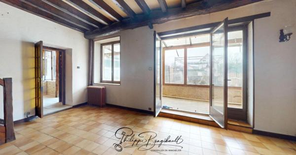 Ancienne maison à rénover spécial investisseur.