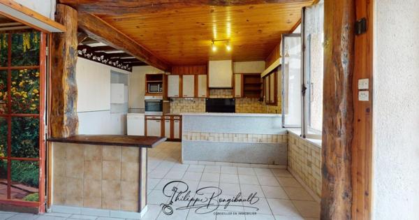 Ancienne maison à rénover spécial investisseur.