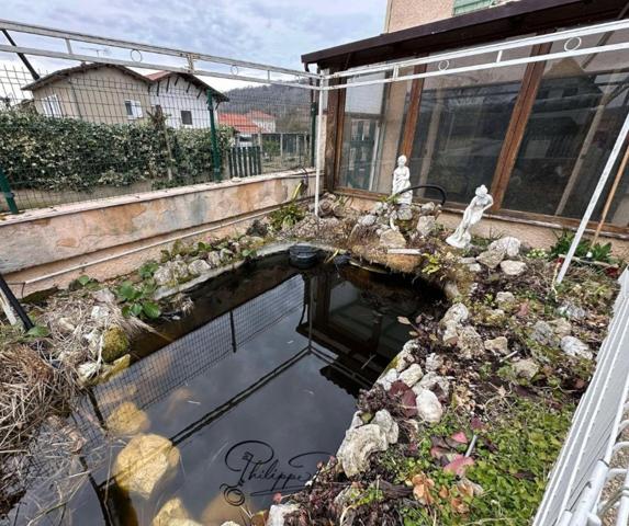 Ancienne maison à rénover spécial investisseur.