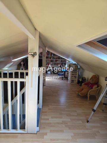 Maison à LONGPONT-SUR-ORGE, 91310 - 6 pièces 141m²