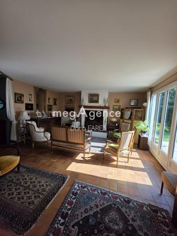 Maison à LONGPONT-SUR-ORGE, 91310 - 6 pièces 141m²