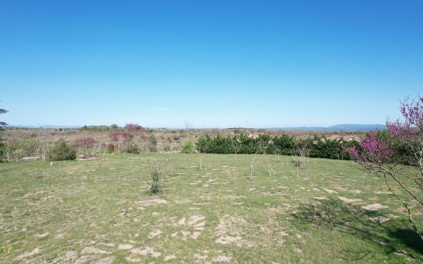 Terrain à vendre    Lablachère