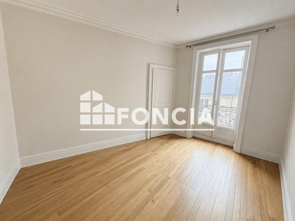 Location Appartement 5 pièces 91.74 m² - 24 RUE ROSIERE D'ARTOIS Nantes 44000