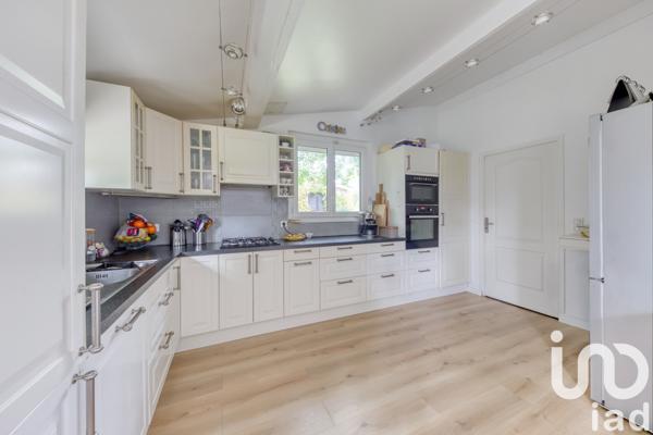 Maison à vendre 6 pièces 132 m² Lésigny