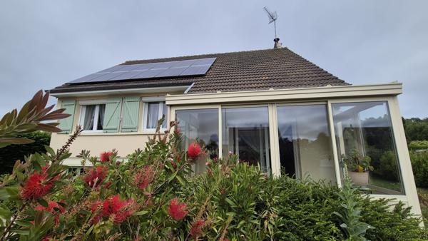 Maison
         5 pièces
        - 100 m² 393 000 € *