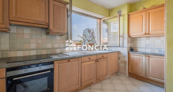 À vendre Appartement 3 pièces 78.77 m² - Versailles 78000