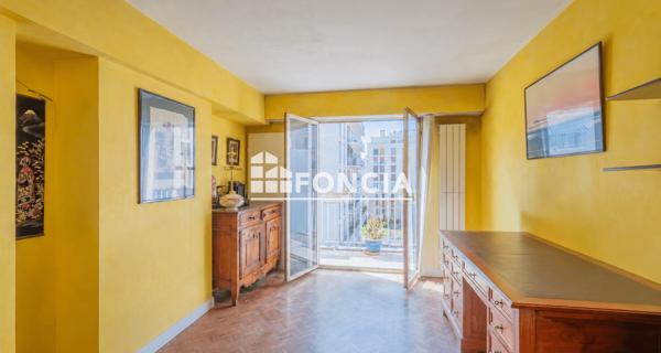 À vendre Appartement 3 pièces 78.77 m² - Versailles 78000
