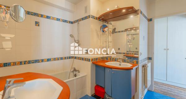 À vendre Appartement 3 pièces 78.77 m² - Versailles 78000