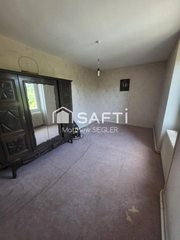 Maison ancienne avec dépendance de 150 M2 habitable et une terrain de 5330 M2