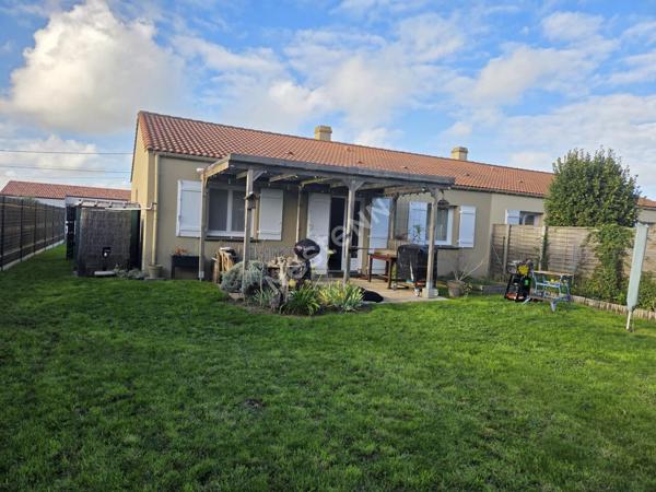 Maison à vendre 4 pièces - Montreverd