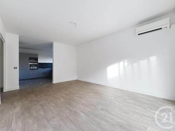 Appartement F3 à vendre  3 pièces - 67,26 m2 FREJUS - 83