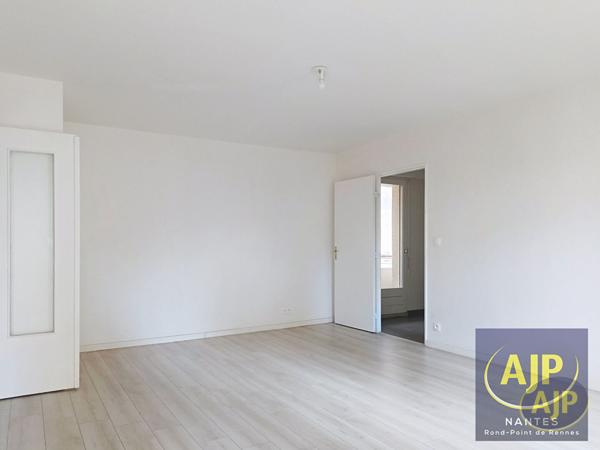 Vente appartement Nantes : 180 200 € - AJP Immobilier Nantes Rond-Point de Rennes